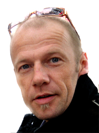 <b>Uwe John</b>
