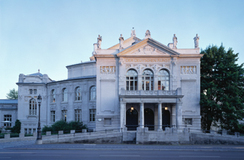 <b>Bayerische Theaterakademie August Everding</b>