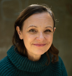 <b>Heike Hanold-Lynch</b>
