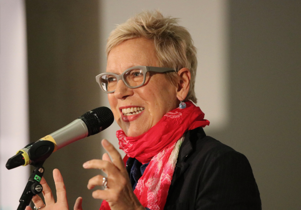 Doris Dörrie zu „Frau Winkler verlässt das Haus“